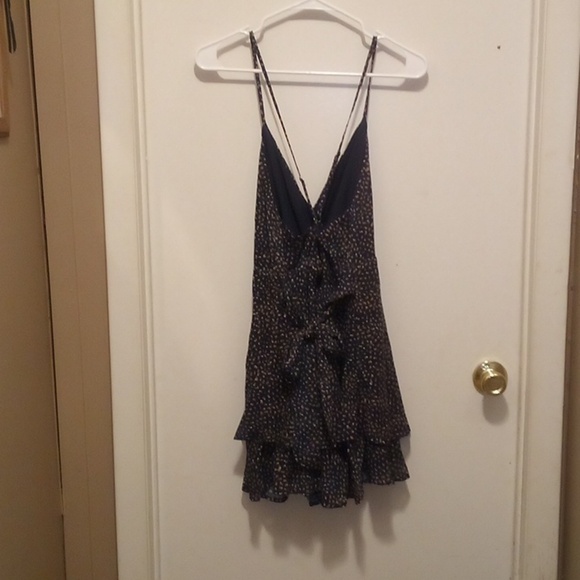 NIP Fixmatti Cute Spaghetti Strap V Neck Backless Ruffle Skirt Romper - Small - Picture 12 of 13